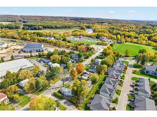 880 Barker St, Fredericton, NB 