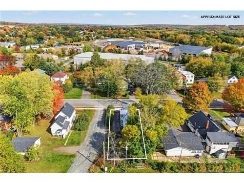 880 Barker St, Fredericton, NB 