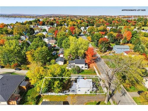 880 Barker St, Fredericton, NB 