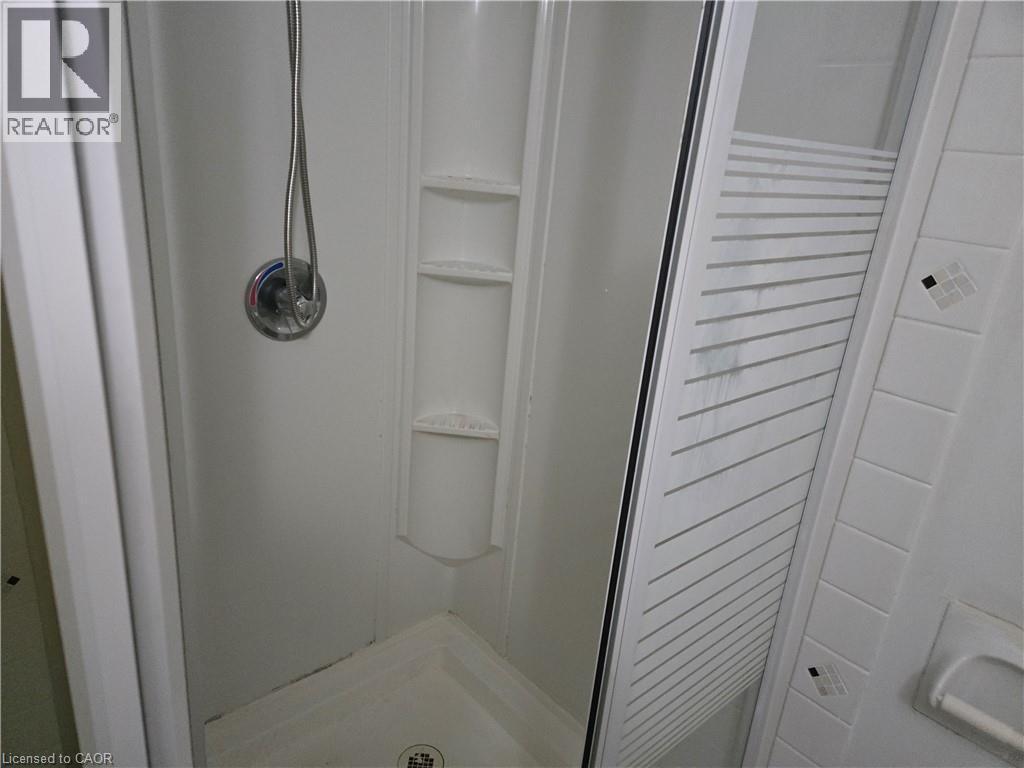 39 Newport Crescent, Hamilton, ON