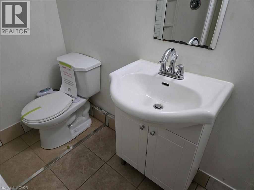 39 Newport Crescent, Hamilton, ON