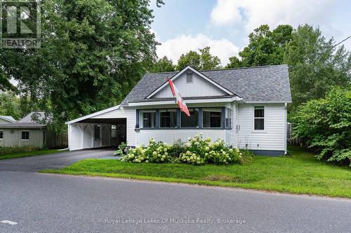 570 PINEDALE ROAD  Gravenhurst (Muskoka (S)), ON P1P 1M1