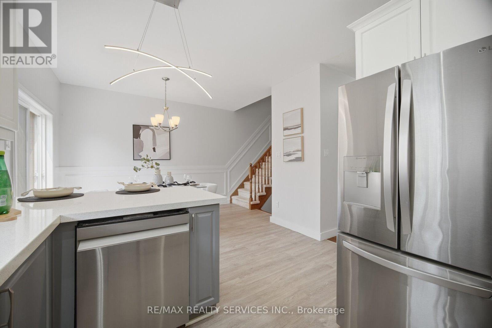 5 Westhampton Way, Hamilton, ON