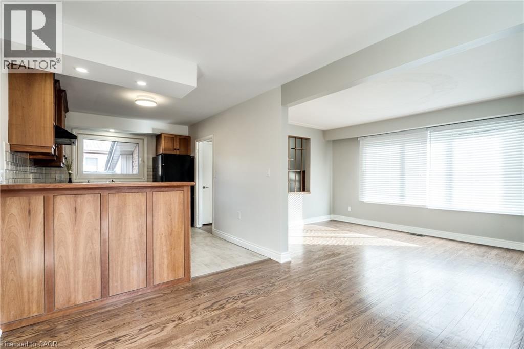 116 Mohawk Road W, Hamilton, ON