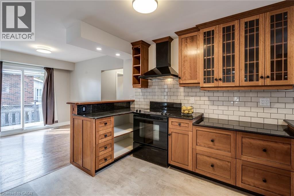 116 Mohawk Road W, Hamilton, ON