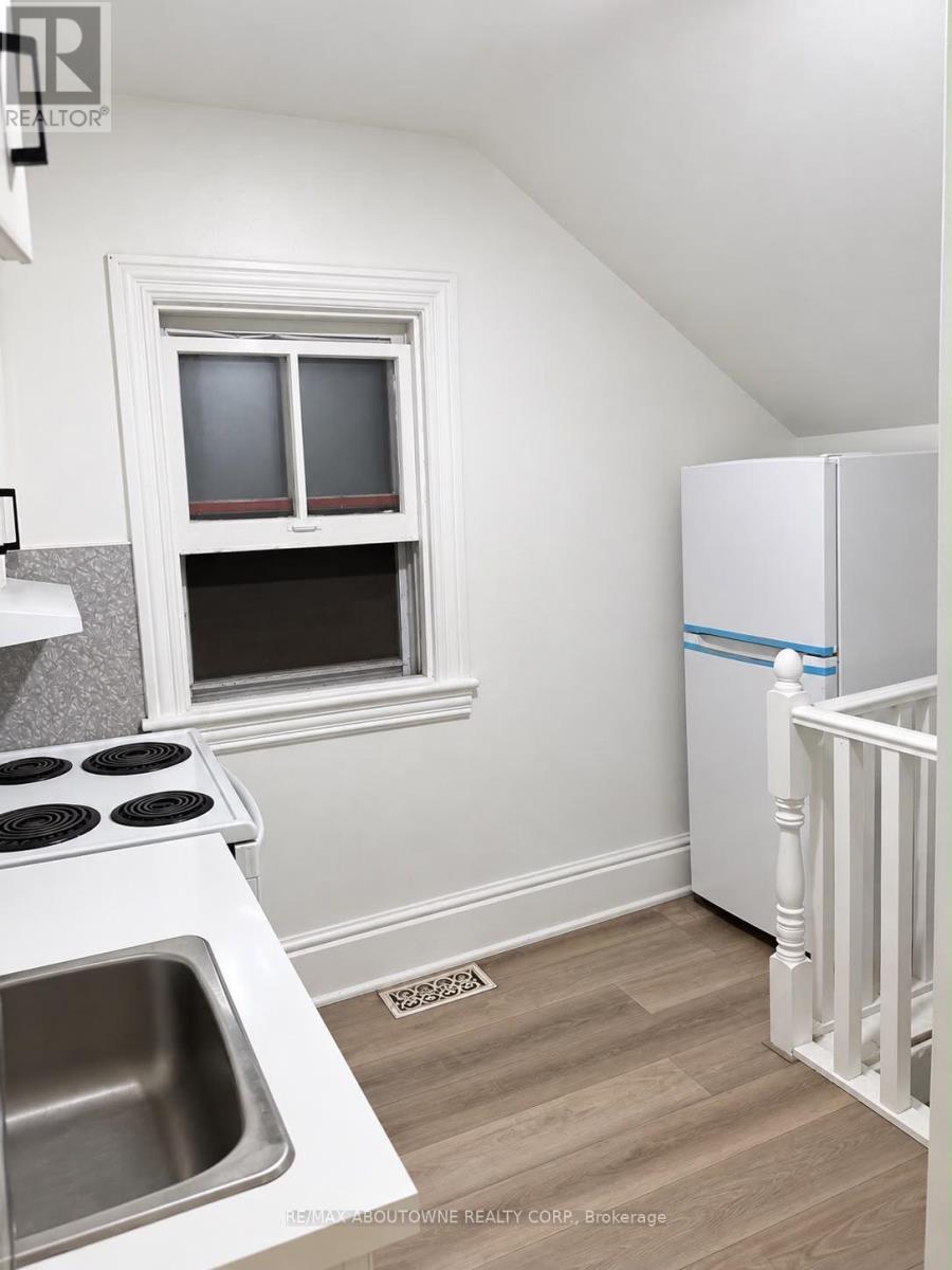 70 Wellington Street S, Hamilton, ON