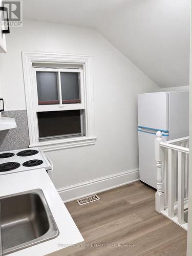 70 WELLINGTON STREET S  Hamilton, ON L8N 2R1