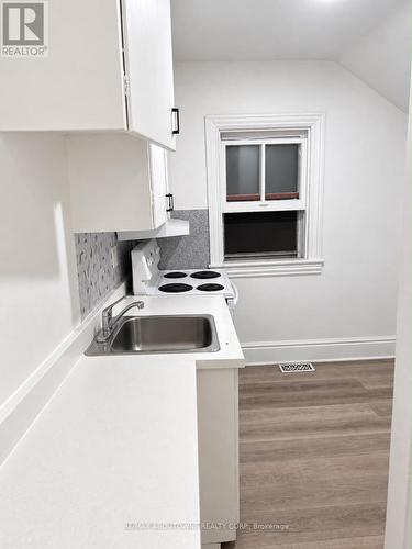 70 Wellington Street S, Hamilton, ON 