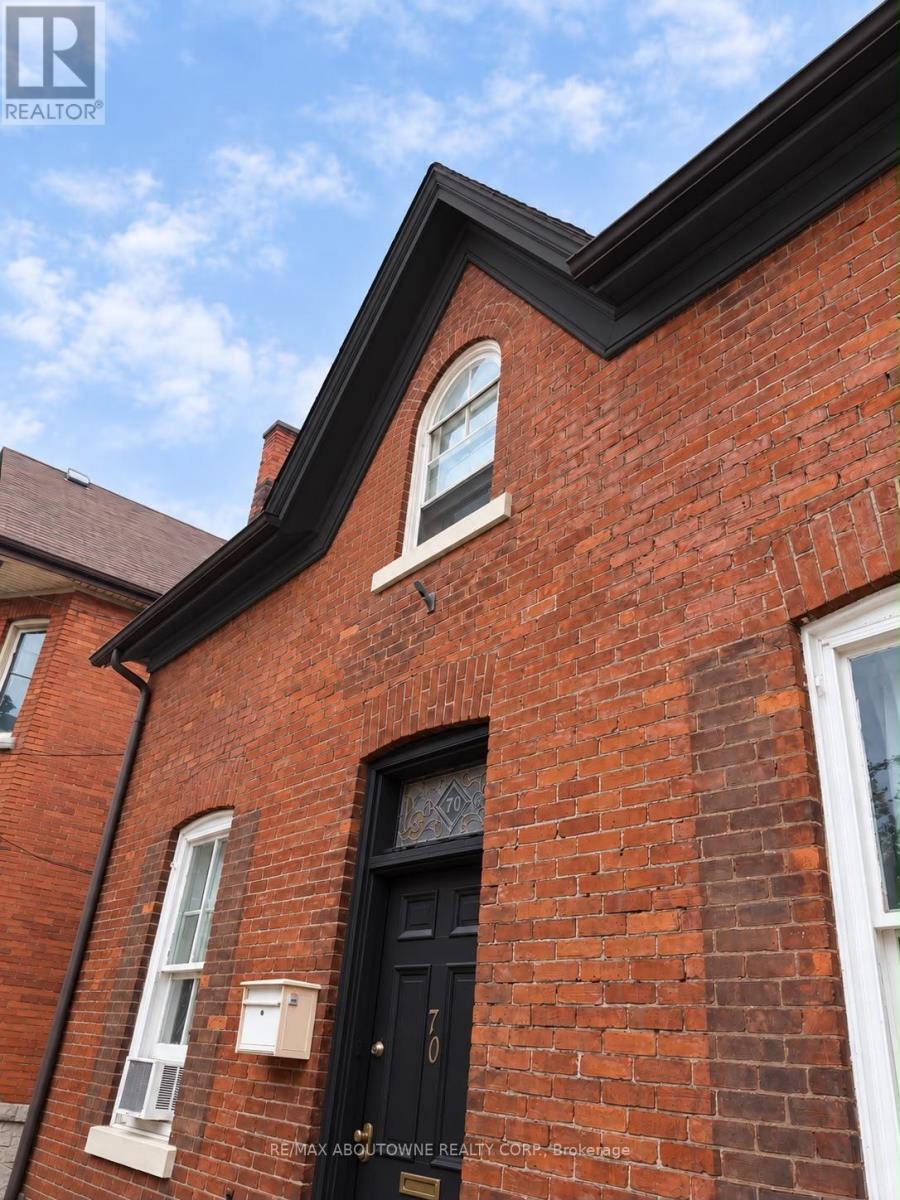 70 Wellington Street S, Hamilton, ON
