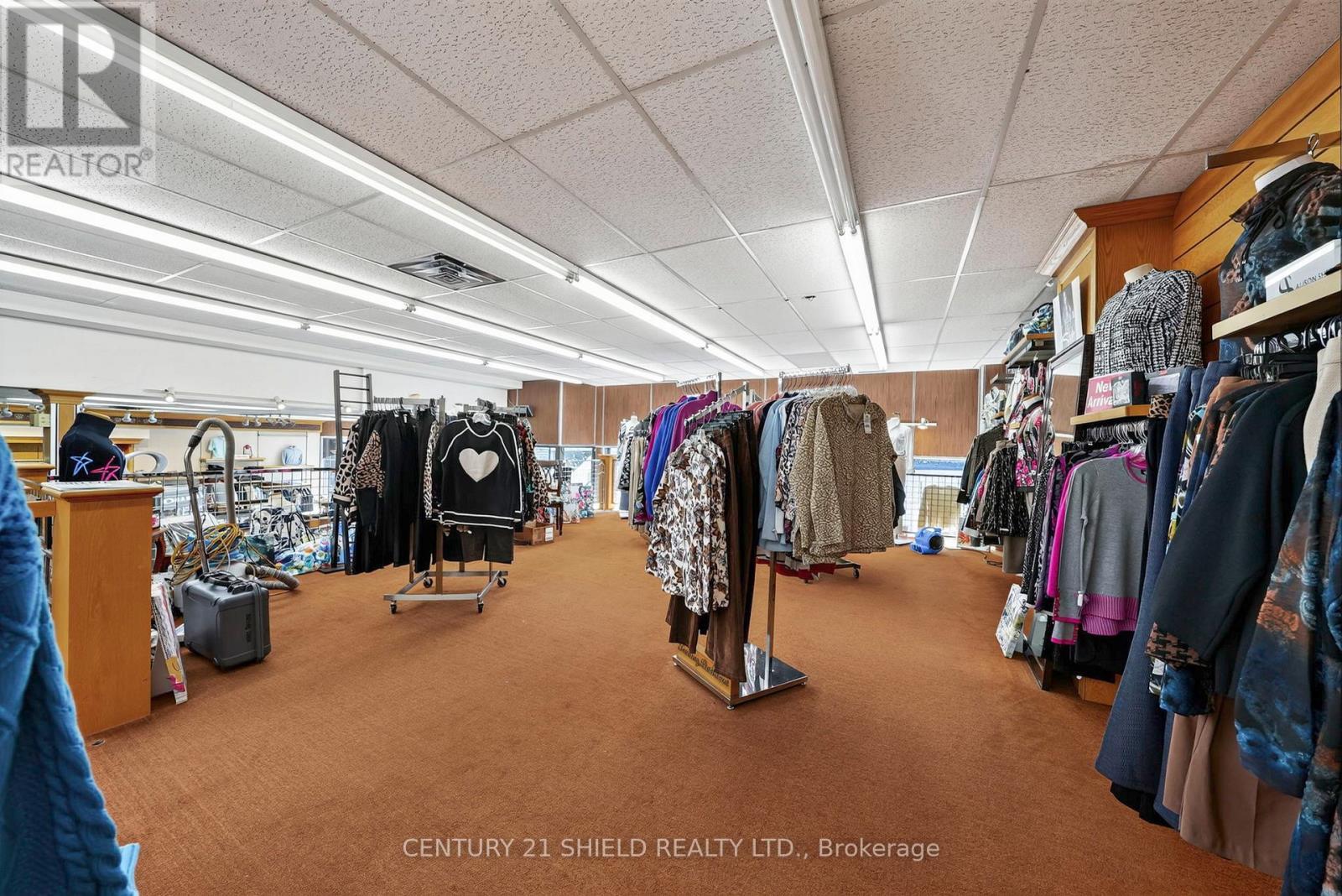 27 First Street E, Cornwall, ON