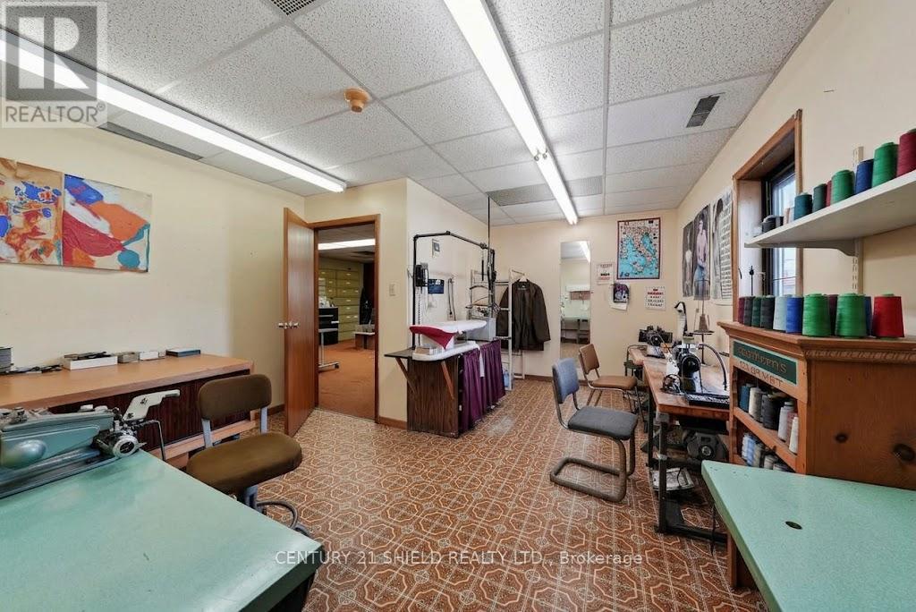27 First Street E, Cornwall, ON
