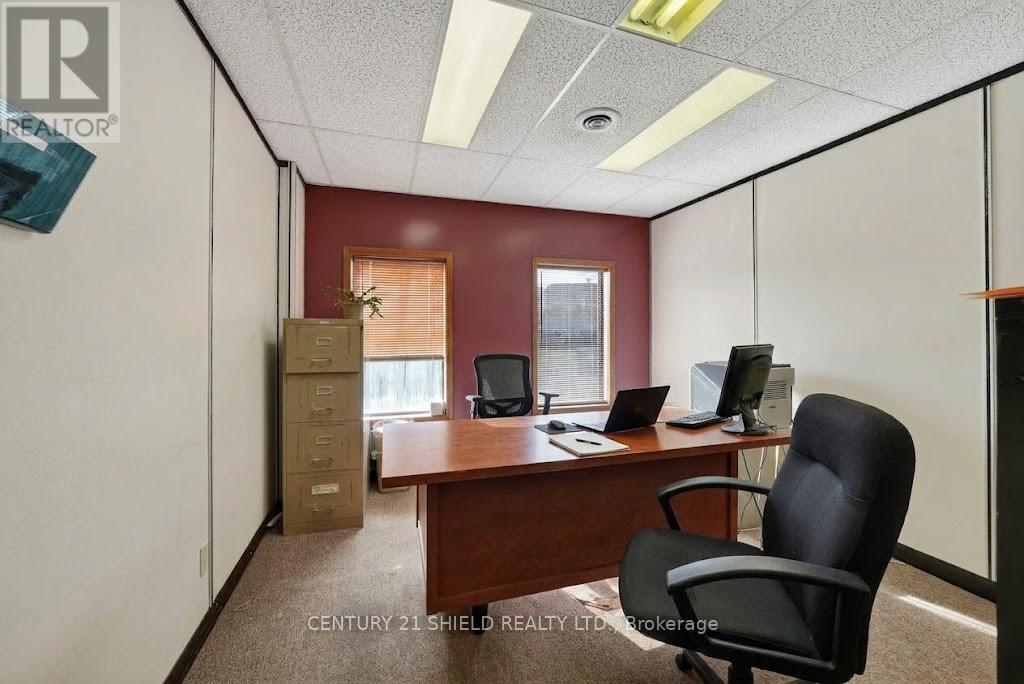27 First Street E, Cornwall, ON