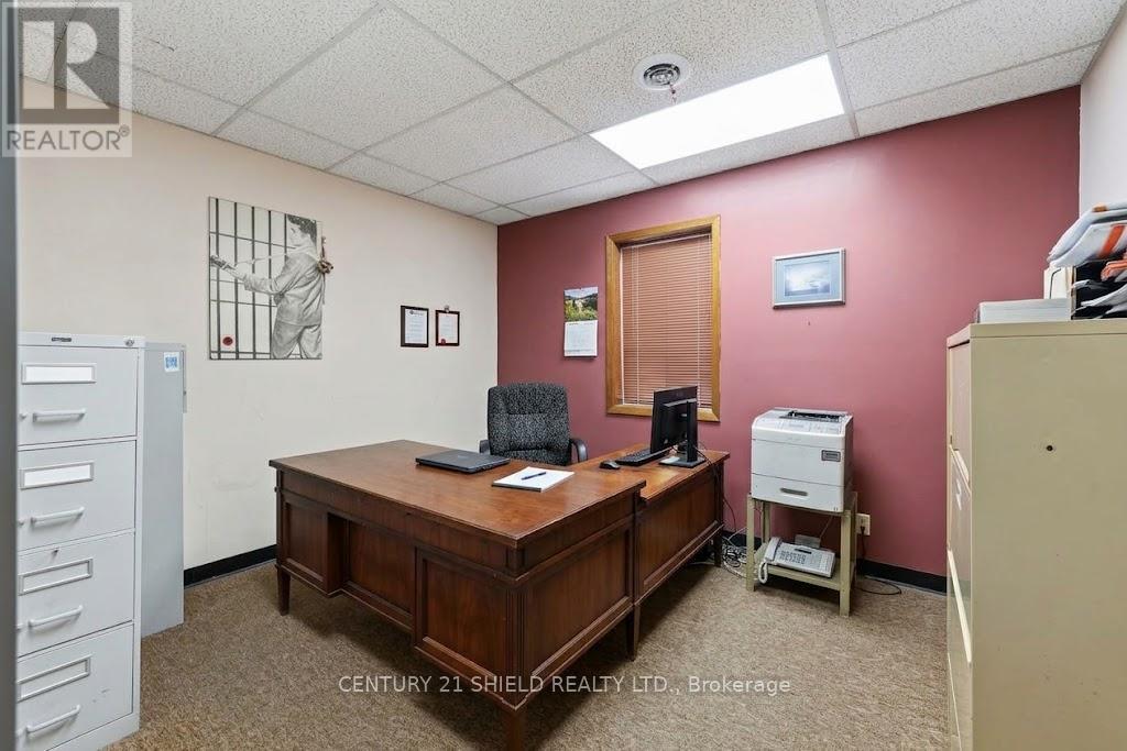 27 First Street E, Cornwall, ON