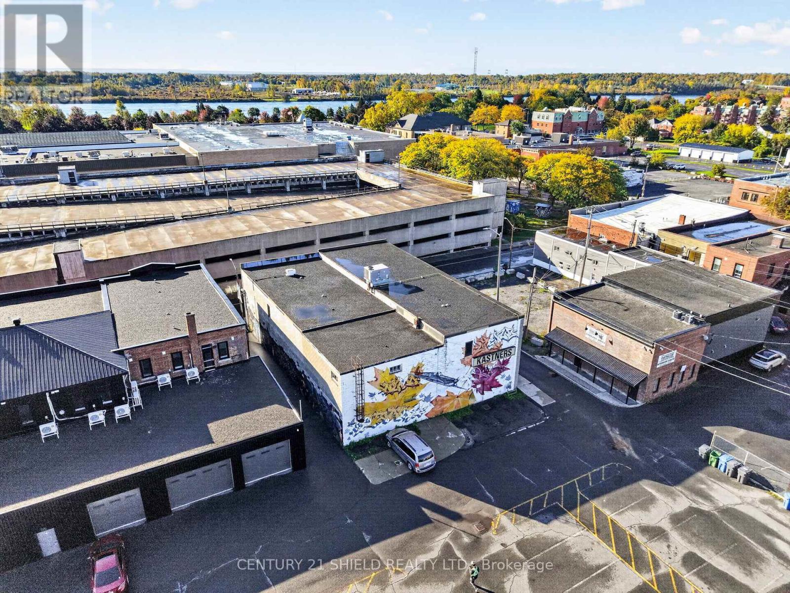 27 First Street E, Cornwall, ON