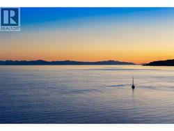 103 2280 BELLEVUE AVENUE  West Vancouver, BC V7V 1C6