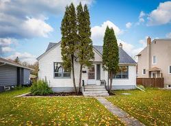 235 Lockwood ST  Winnipeg, MB R3N 1S1