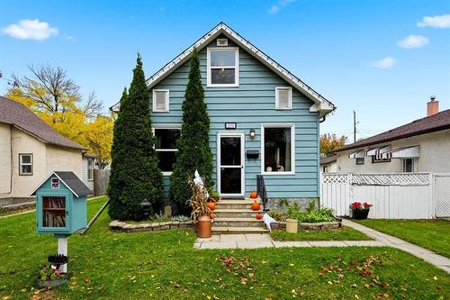 135 Mcmeans Ave, Winnipeg, MB 