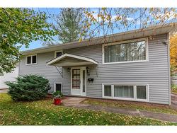 27 Brewster ST Riverview, NB E1B 3M7