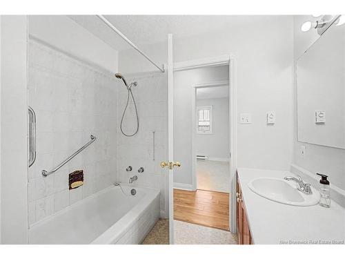 84 James St, Fredericton, NB 