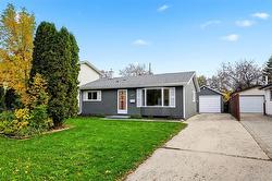 107 Minikada BAY  Winnipeg, MB R2C 0G9