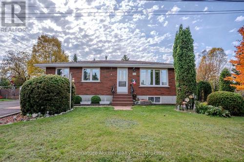 615 HOLLYLANE STREET  Thunder Bay (West End), ON P7B 2E9