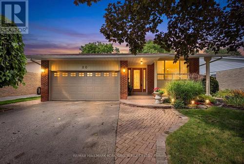 80 FAIRWAY DRIVE  Aurora, ON L4G 2H4