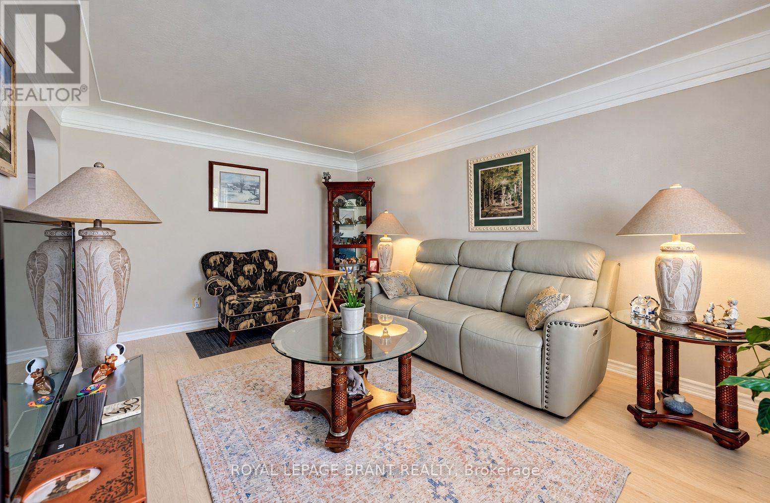 582 Grand Valley Drive, Cambridge, ON