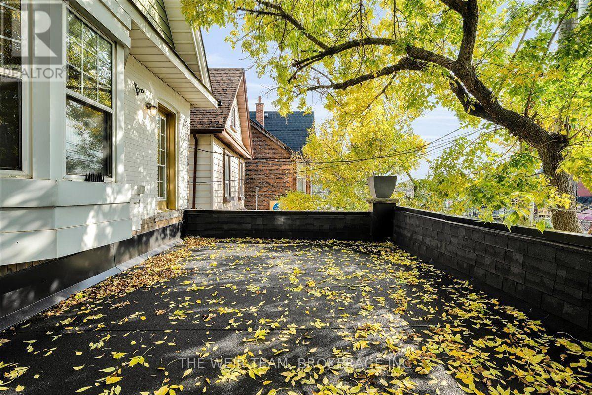 2nd floor walk out / balcony - 1394 Queen Street E, Toronto, ON
