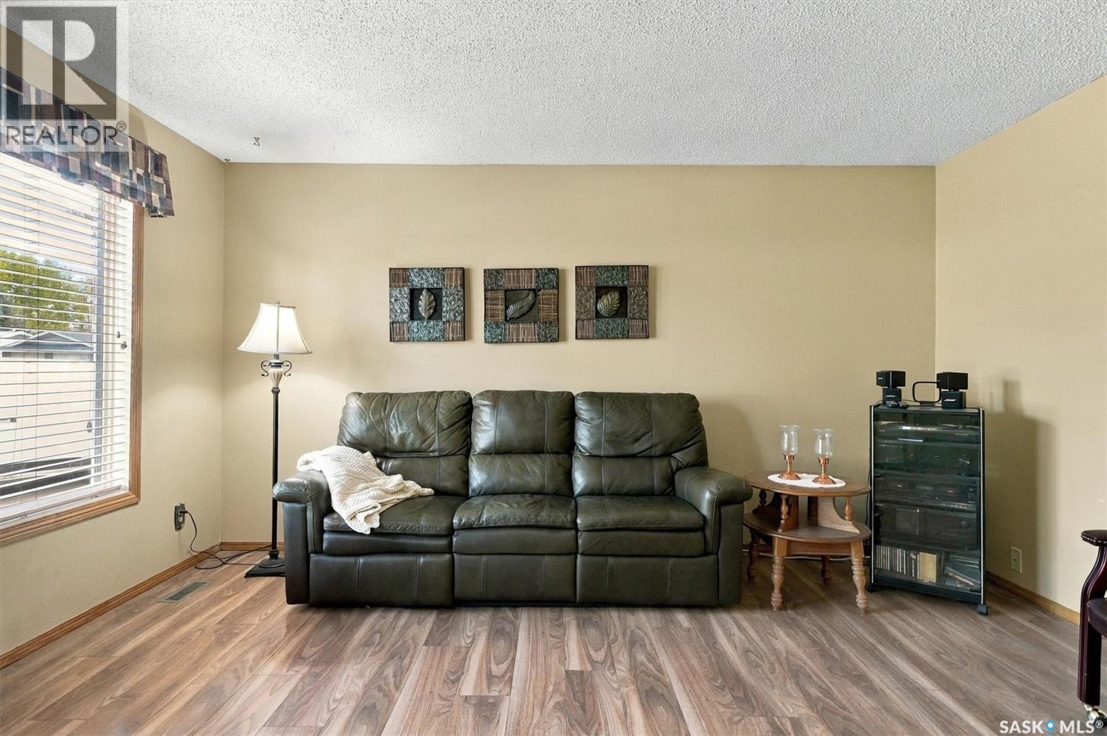 411 Nesbitt Way, Saskatoon, SK