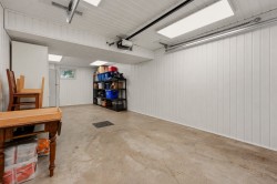 Garage -