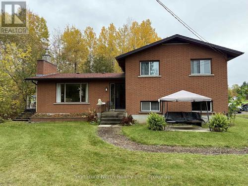 1027 RIVERDALE ROAD  Thunder Bay (Riverdale Road), ON P7J 1N3