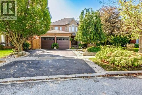 2080 MCKERLIE Crescent  Burlington, ON L7M 4E8
