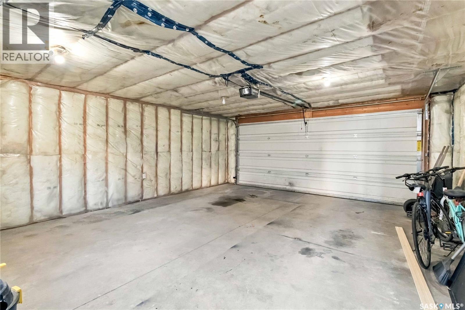 734 Lamarsh Lane, Saskatoon, SK