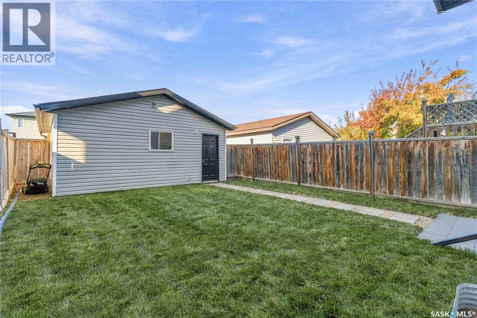 734 Lamarsh Lane, Saskatoon, SK