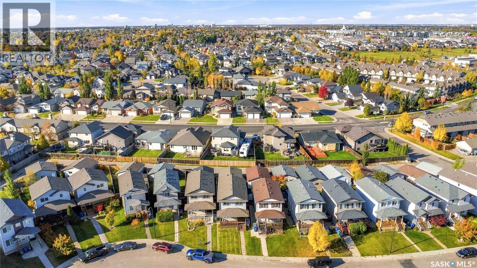 734 Lamarsh Lane, Saskatoon, SK