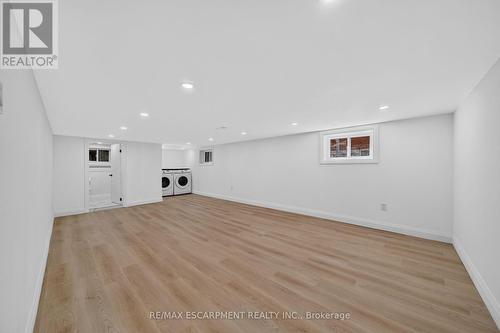 229 Park Row S, Hamilton, ON 