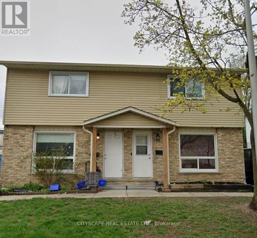 26 - 20 MAYFIELD AVENUE  Waterloo, ON N2J 4M5