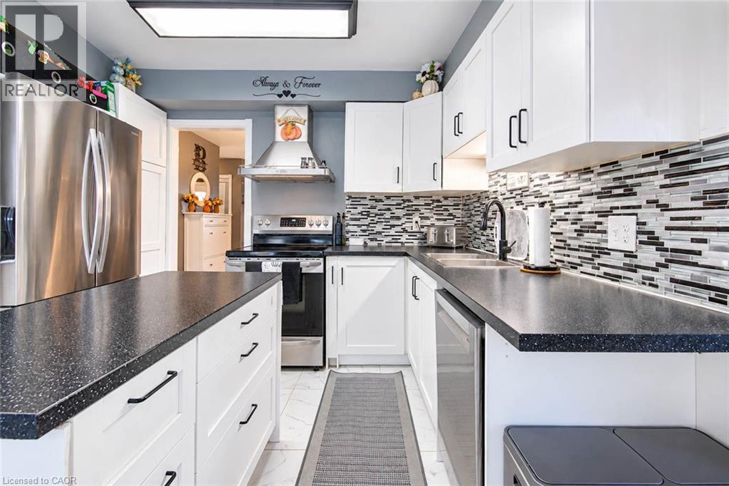 46 Robson Avenue, Cambridge, ON