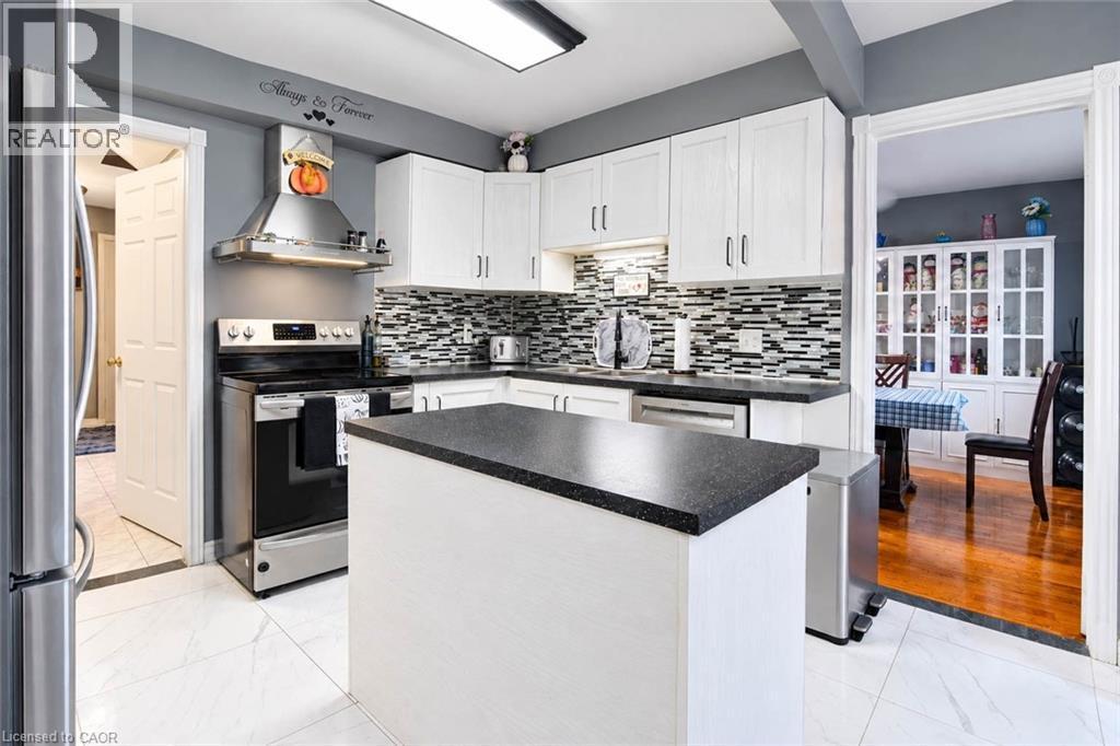 46 Robson Avenue, Cambridge, ON