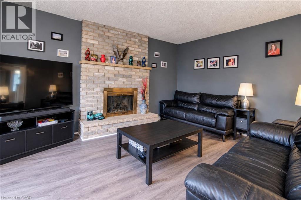 46 Robson Avenue, Cambridge, ON