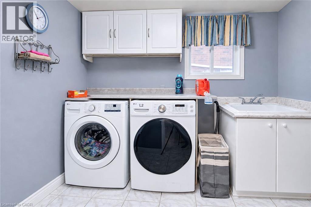 46 Robson Avenue, Cambridge, ON