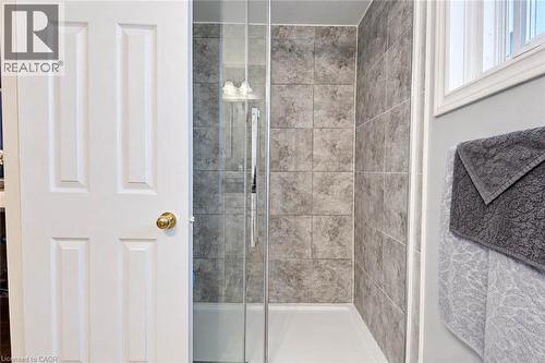 46 Robson Avenue, Cambridge, ON 