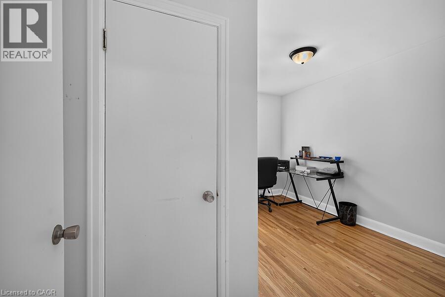 202 East 26Th Street, Hamilton, ON