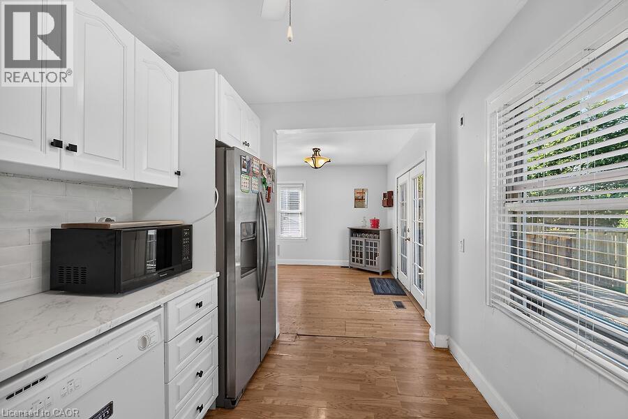202 East 26Th Street, Hamilton, ON