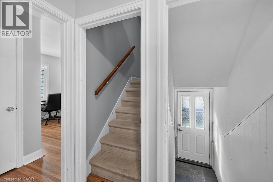 202 East 26Th Street, Hamilton, ON