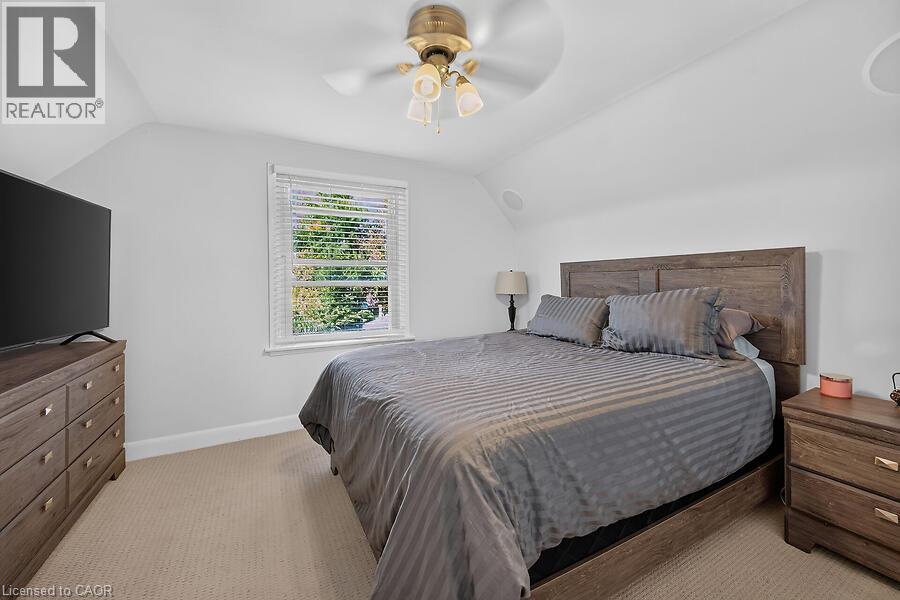 202 East 26Th Street, Hamilton, ON