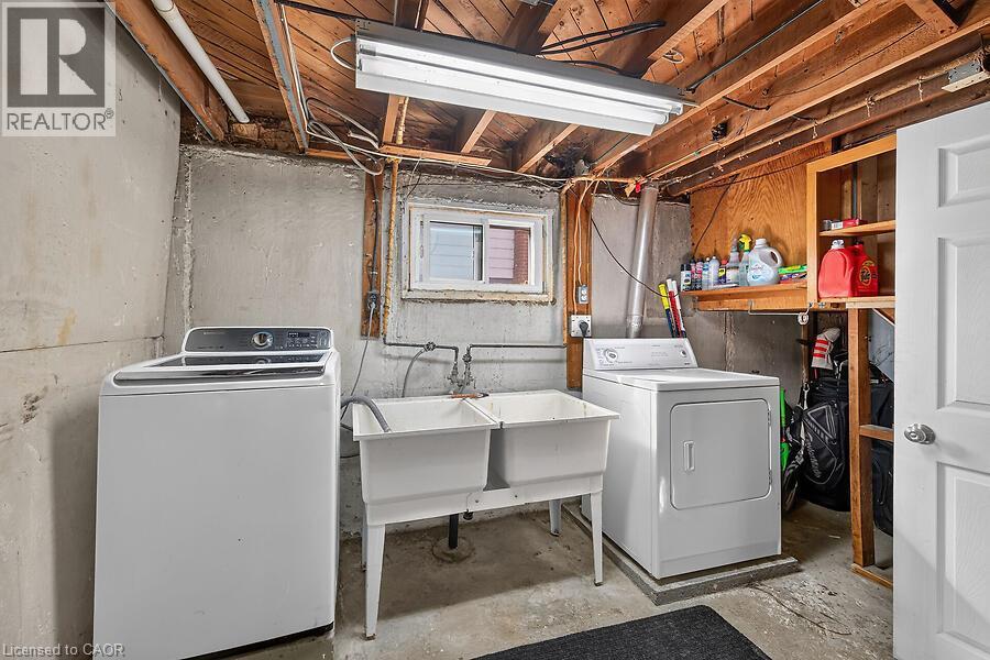 202 East 26Th Street, Hamilton, ON