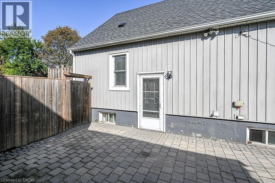 202 East 26Th Street, Hamilton, ON