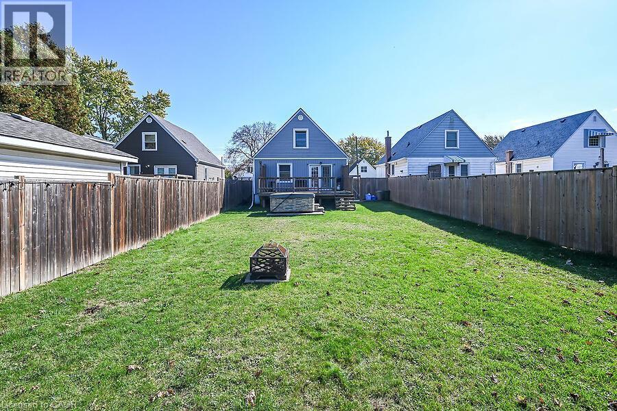 202 East 26Th Street, Hamilton, ON