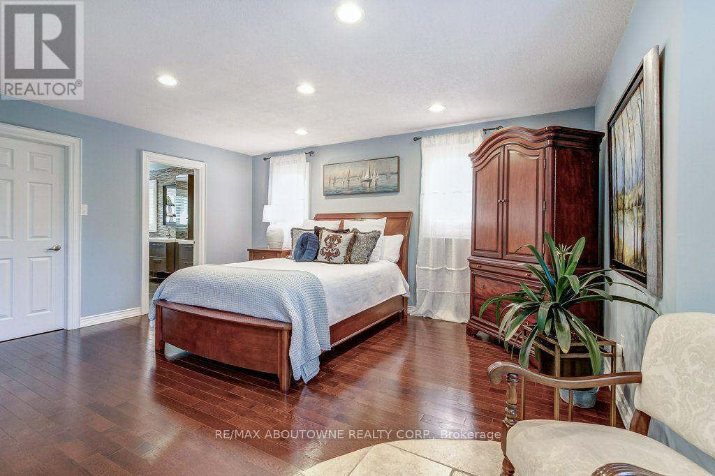 2080 Mckerlie Crescent, Burlington, ON